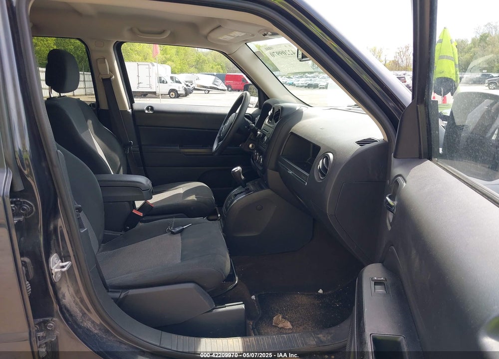 2016 JEEP PATRIOT SPORT VIN: 1C4NJRBB0GD549884