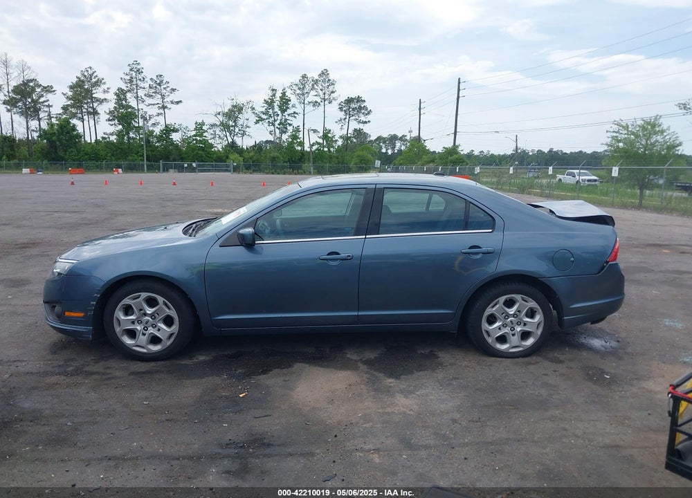 2011 FORD FUSION VIN: 3FAHP0HA9BR245545