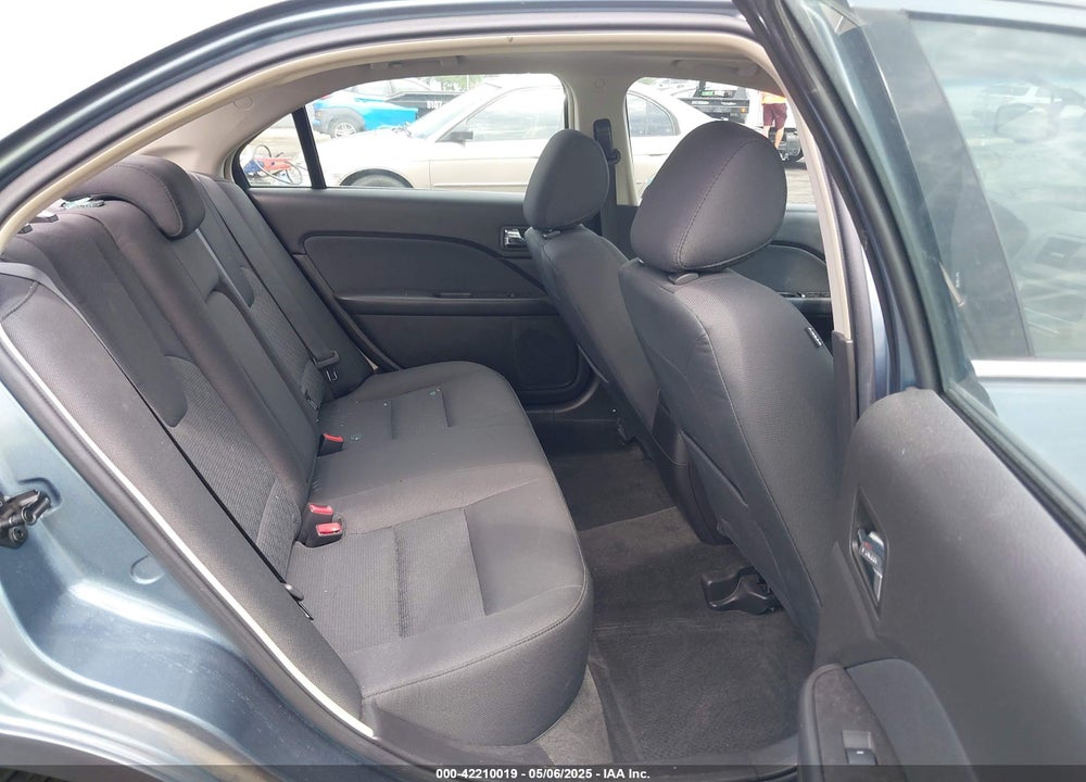 2011 FORD FUSION VIN: 3FAHP0HA9BR245545