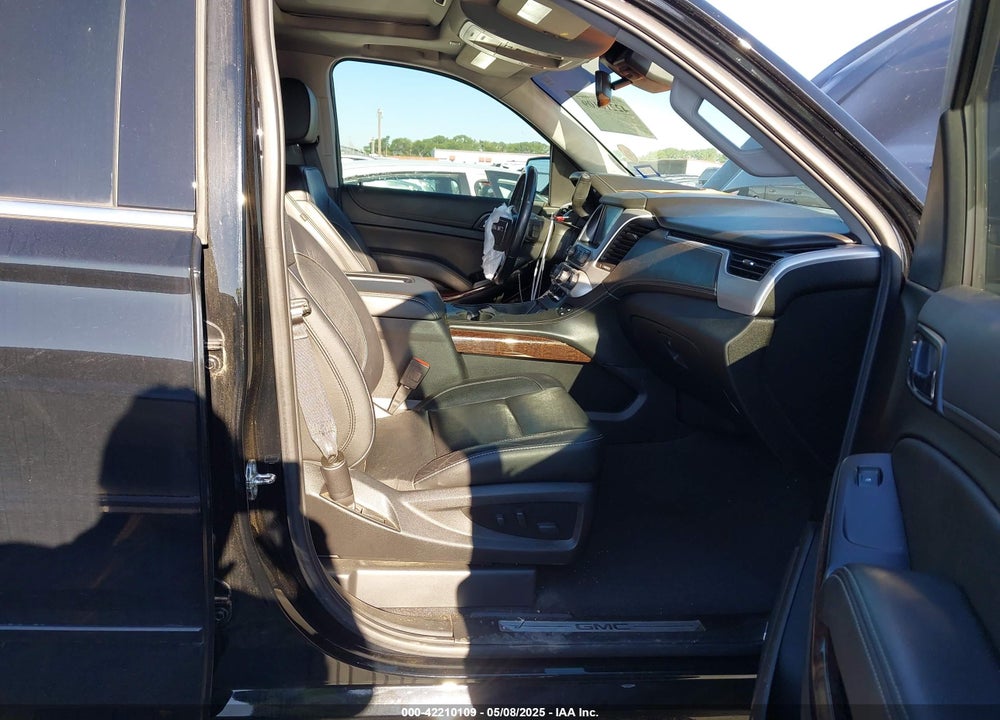 2020 GMC YUKON VIN: 1GKS2BKCXLR283131
