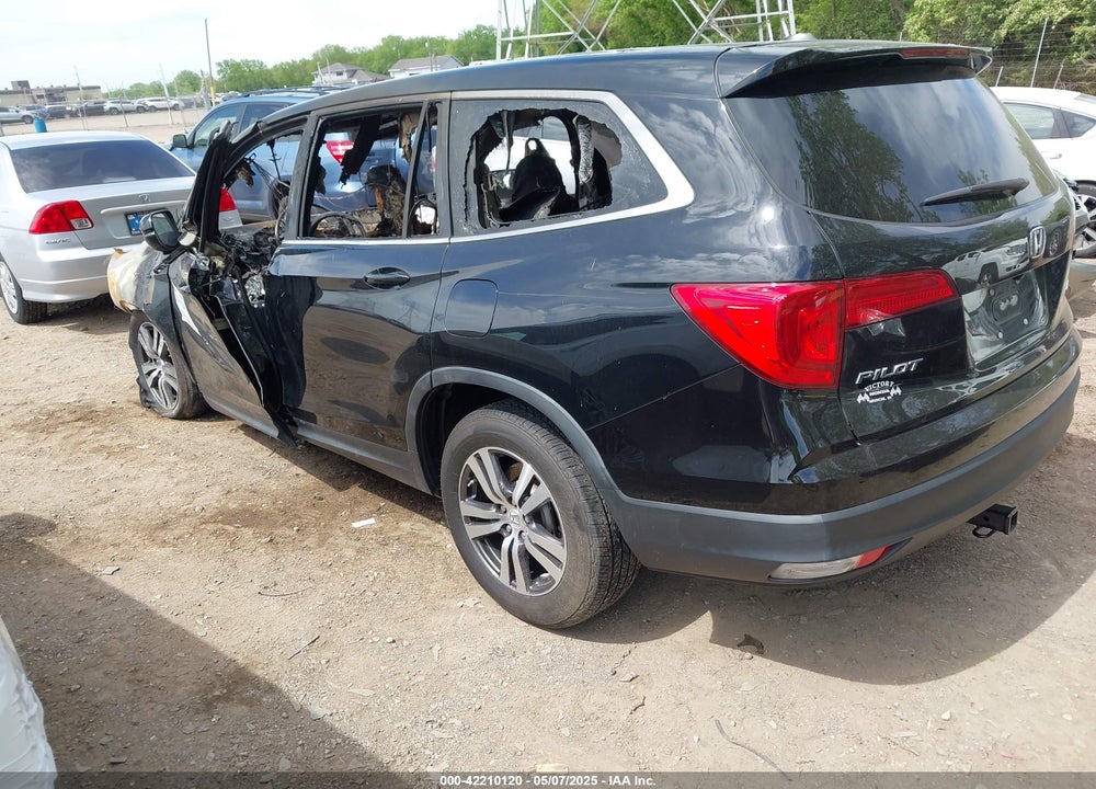 2017 HONDA PILOT VIN: 5FNYF6H50HB038524