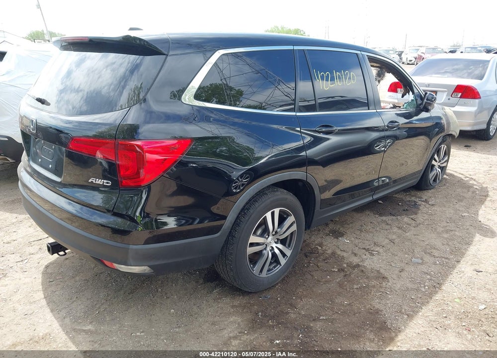 2017 HONDA PILOT VIN: 5FNYF6H50HB038524
