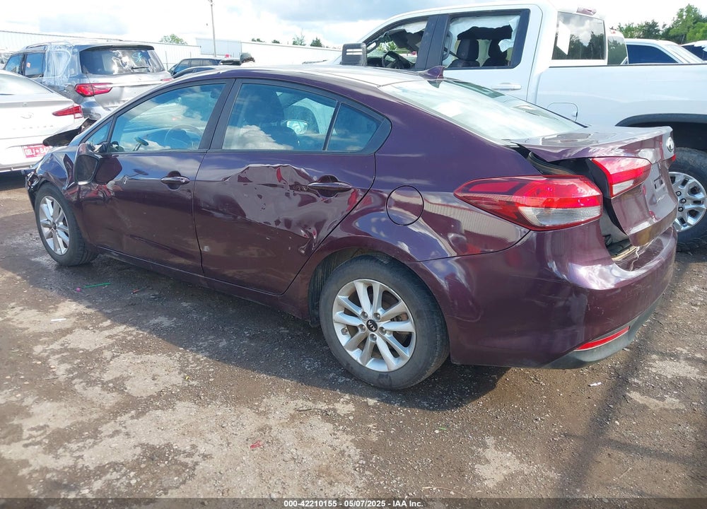 2017 KIA FORTE VIN: 3KPFL4A79HE153385