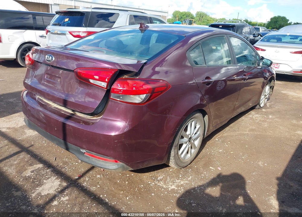 2017 KIA FORTE VIN: 3KPFL4A79HE153385