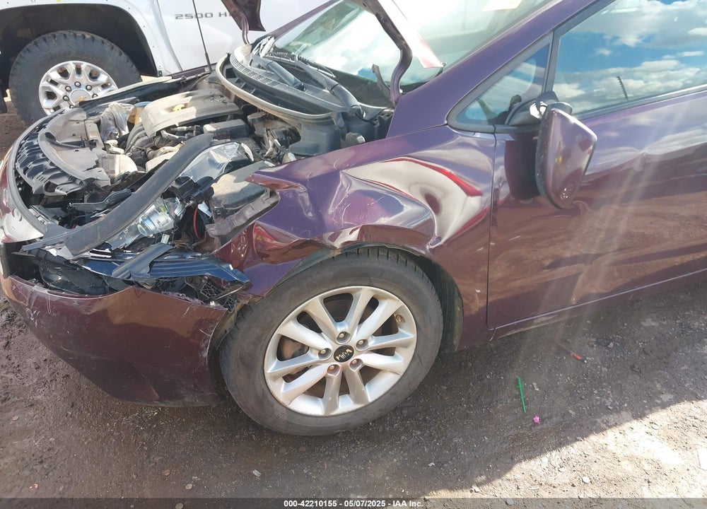 2017 KIA FORTE VIN: 3KPFL4A79HE153385