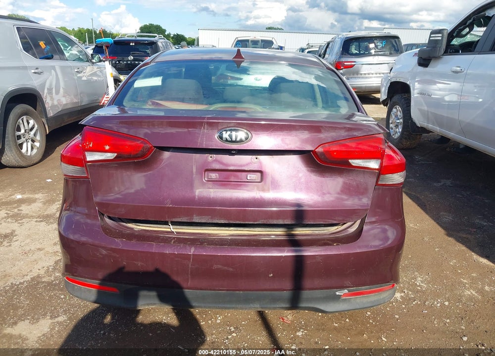 2017 KIA FORTE VIN: 3KPFL4A79HE153385
