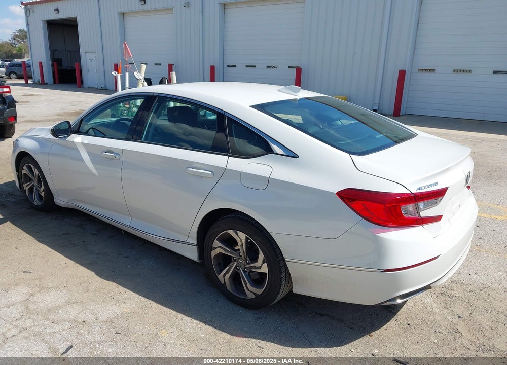 2018 HONDA ACCORD VIN: 1HGCV1F50JA000357