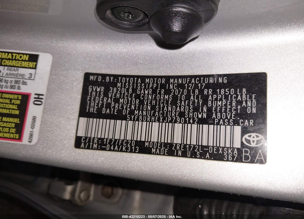 2018 TOYOTA COROLLA SE VIN: 5YFBURHEXJP790142