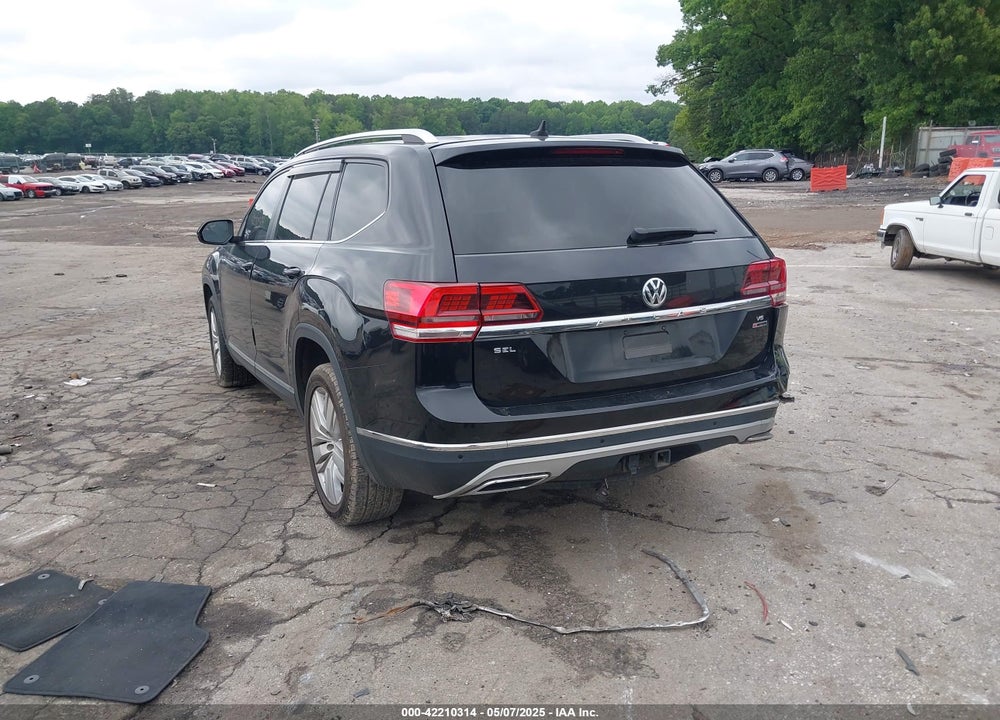 2019 VOLKSWAGEN ATLAS VIN: 1V2MR2CA9KC538672