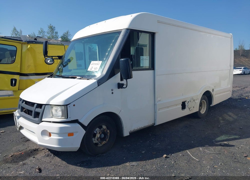 2013 ISUZU COMMERCIAL VAN VIN: JALB4T17XD7W01325