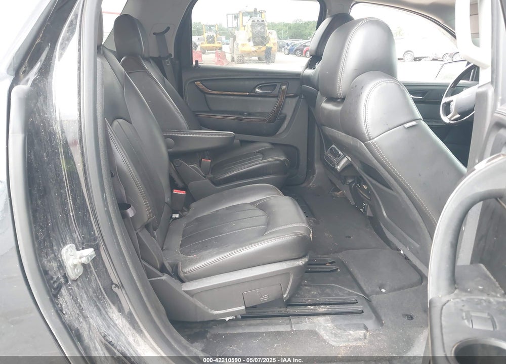 2015 GMC ACADIA VIN: 1GKKVTKD2FJ113158