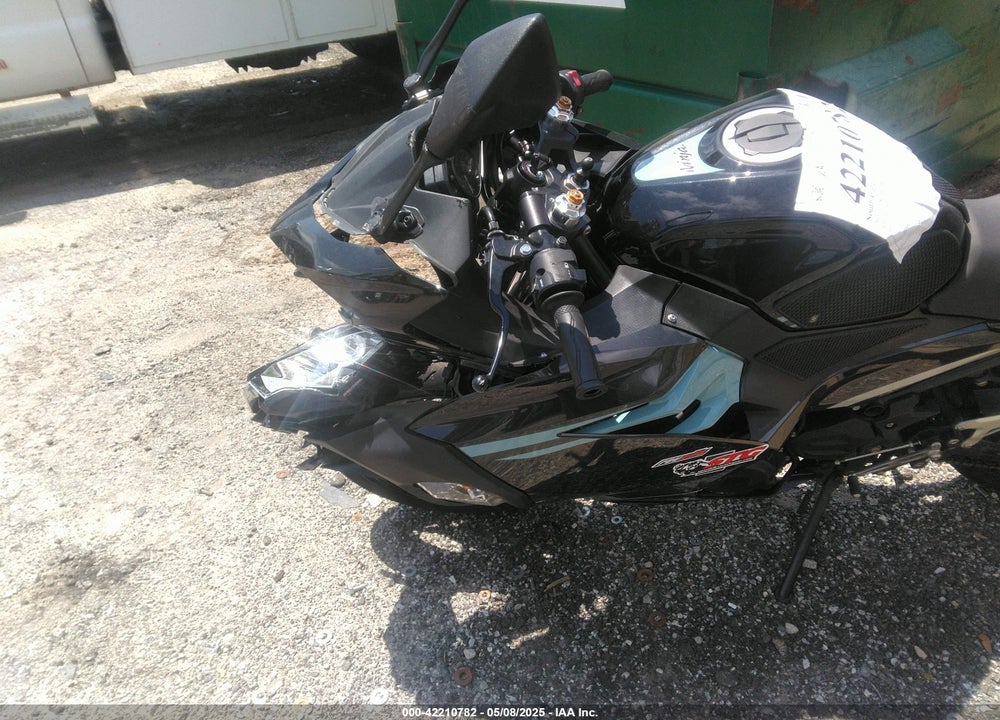 2020 KAWASAKI EX400 VIN: JKAEXKG13LDA73322