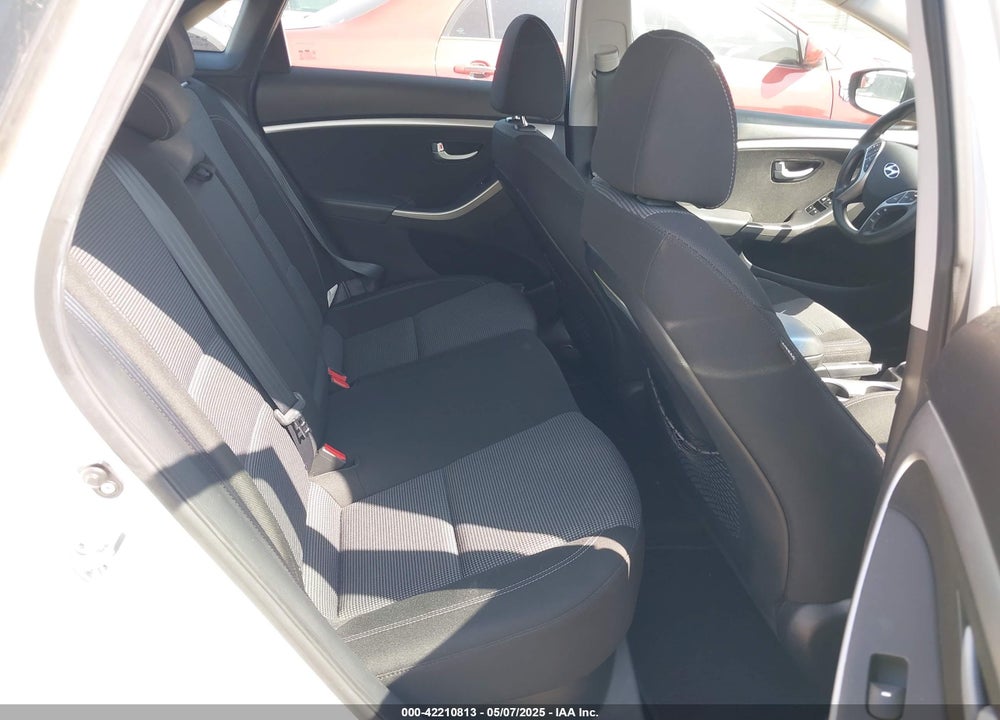 2014 HYUNDAI ELANTRA GT VIN: KMHD35LH1EU169852