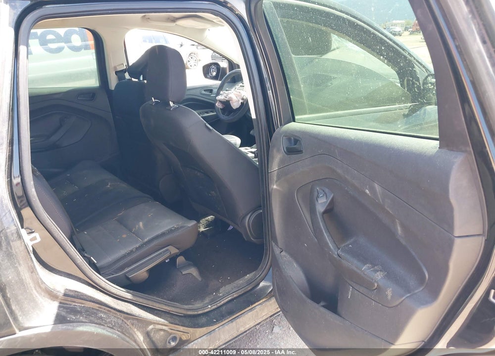 2018 FORD ESCAPE VIN: 1FMCU0F71JUA35240
