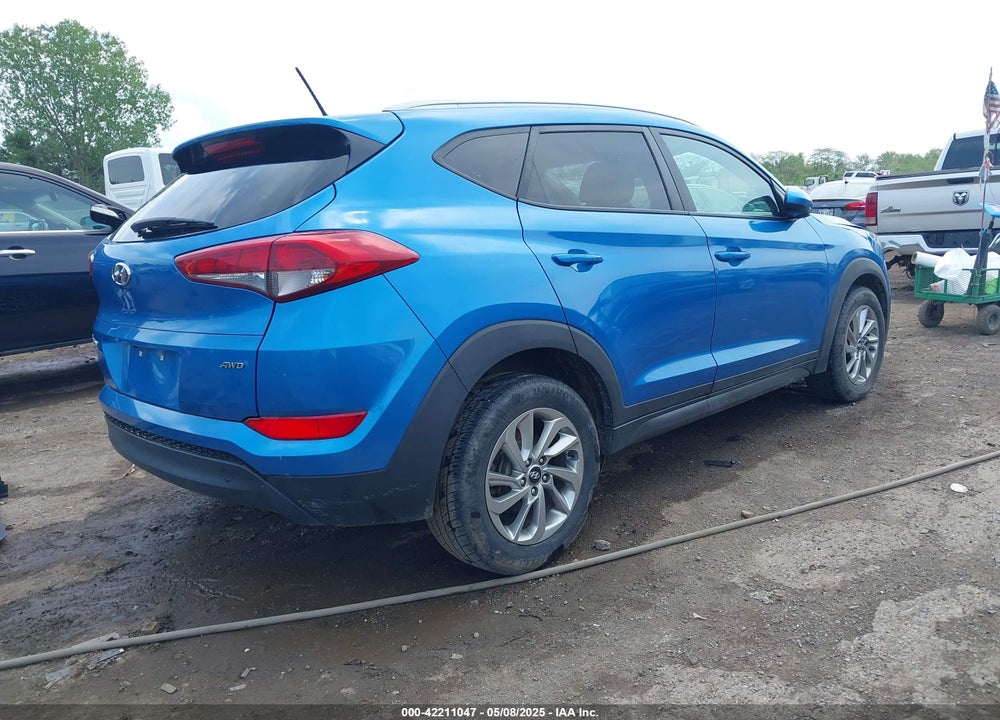 2016 HYUNDAI TUCSON SE VIN: KM8J3CA46GU158341