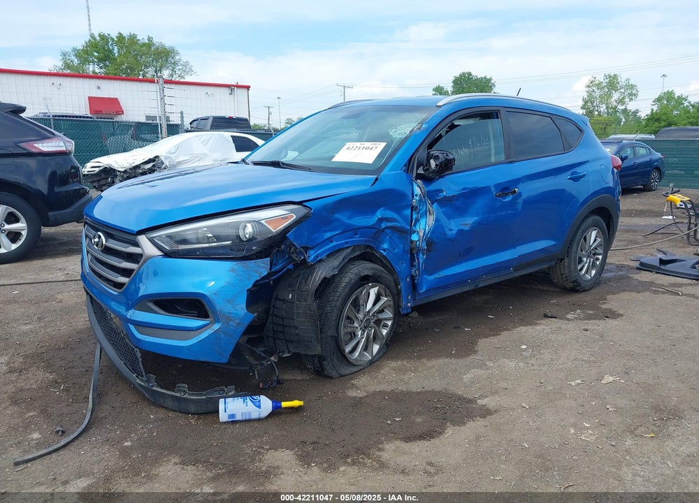 2016 HYUNDAI TUCSON SE VIN: KM8J3CA46GU158341