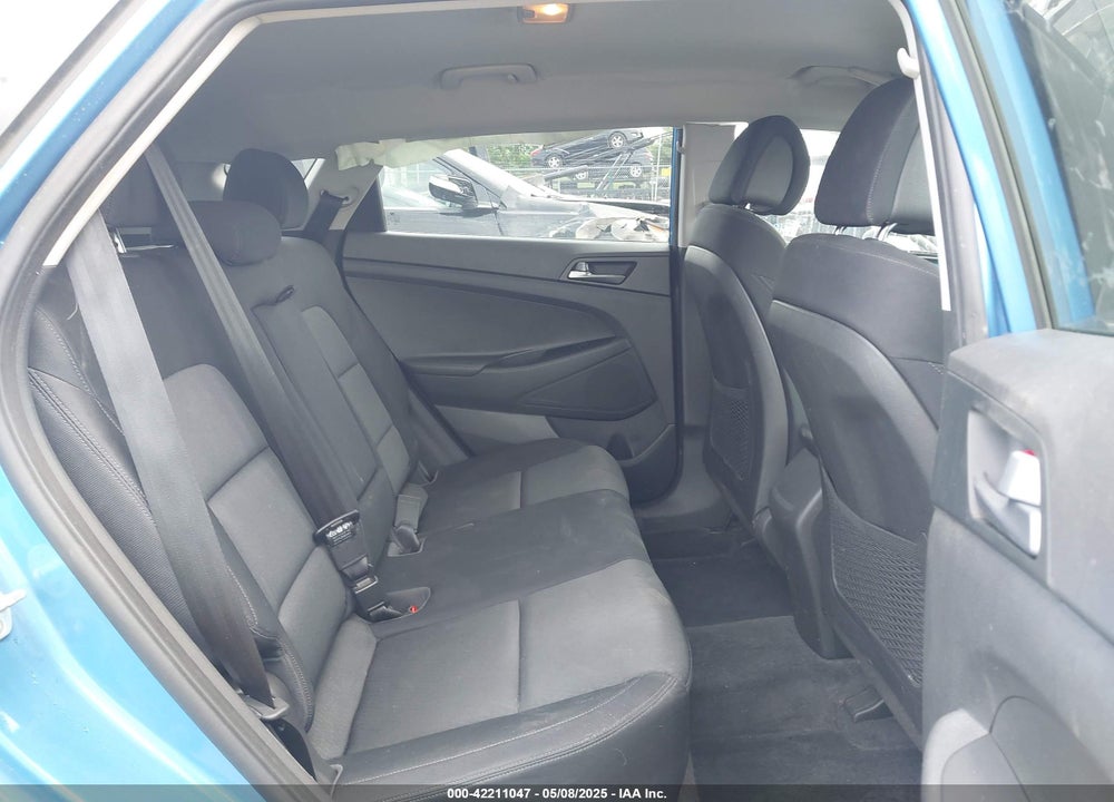 2016 HYUNDAI TUCSON SE VIN: KM8J3CA46GU158341