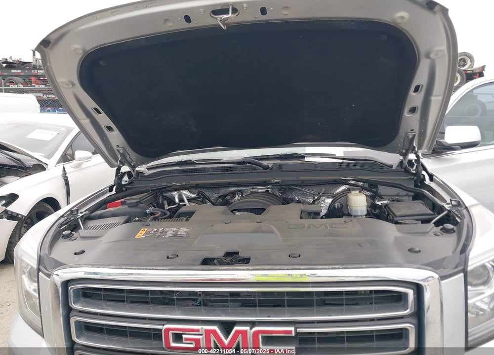 2017 GMC YUKON XL VIN: 1GKS1GKC1HR342834