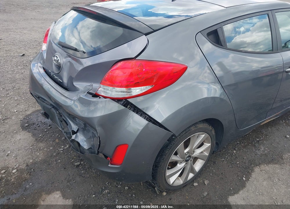 2016 HYUNDAI VELOSTER VIN: KMHTC6AD8GU284145