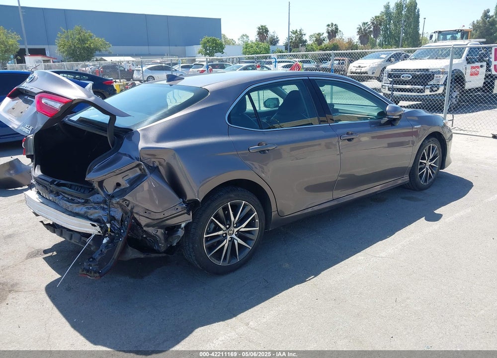2021 TOYOTA CAMRY XLE HYBRID VIN: 4T1F31AK9MU560049
