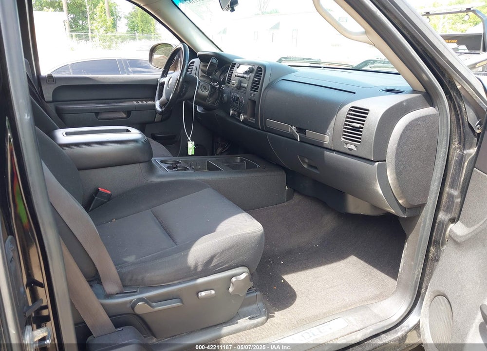 2010 CHEVROLET SILVERADO 1500 VIN: 1GCSKSE32AZ109462
