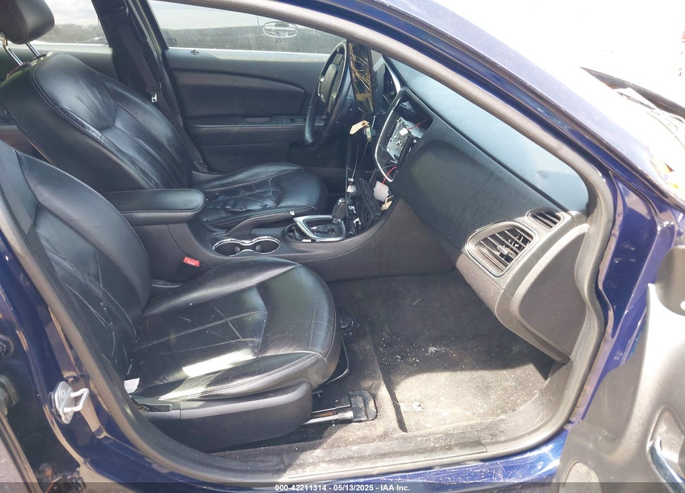2014 CHRYSLER 200 VIN: 1C3CCBCG2EN192433