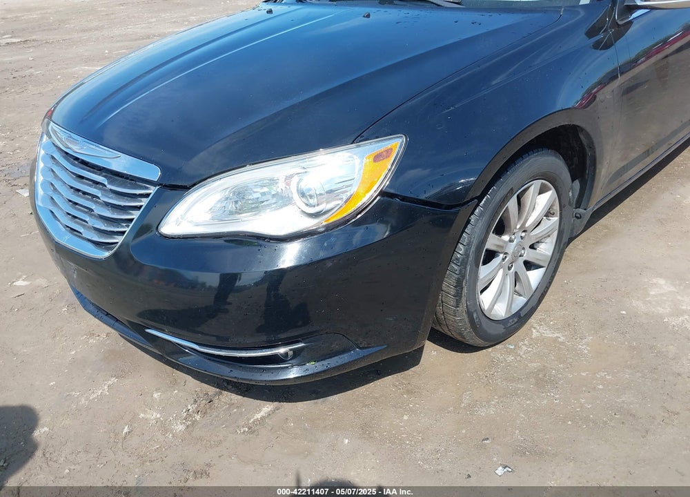 2013 CHRYSLER 200 VIN: 1C3CCBCG1DN542682