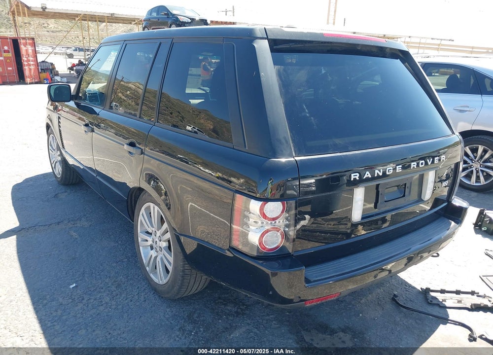 2011 LAND ROVER RANGE ROVER VIN: SALMF1D45BA354685