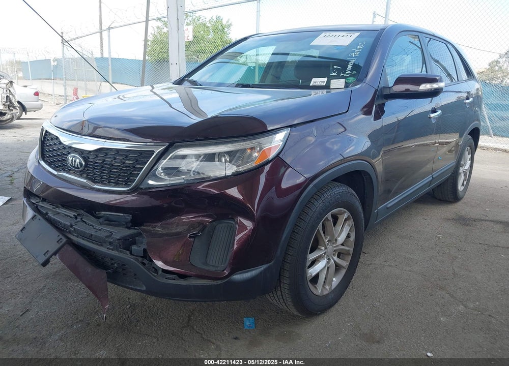 2014 KIA SORENTO VIN: 5XYKT3A68EG529900