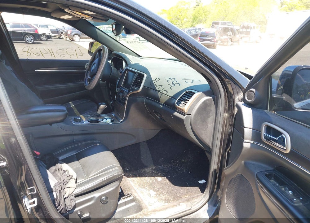 2016 JEEP GRAND CHEROKEE VIN: 1C4RJFBG8GC418297