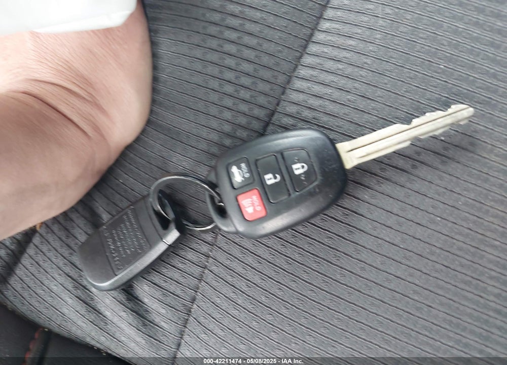 2016 TOYOTA CAMRY VIN: 4T1BF1FK1GU178312