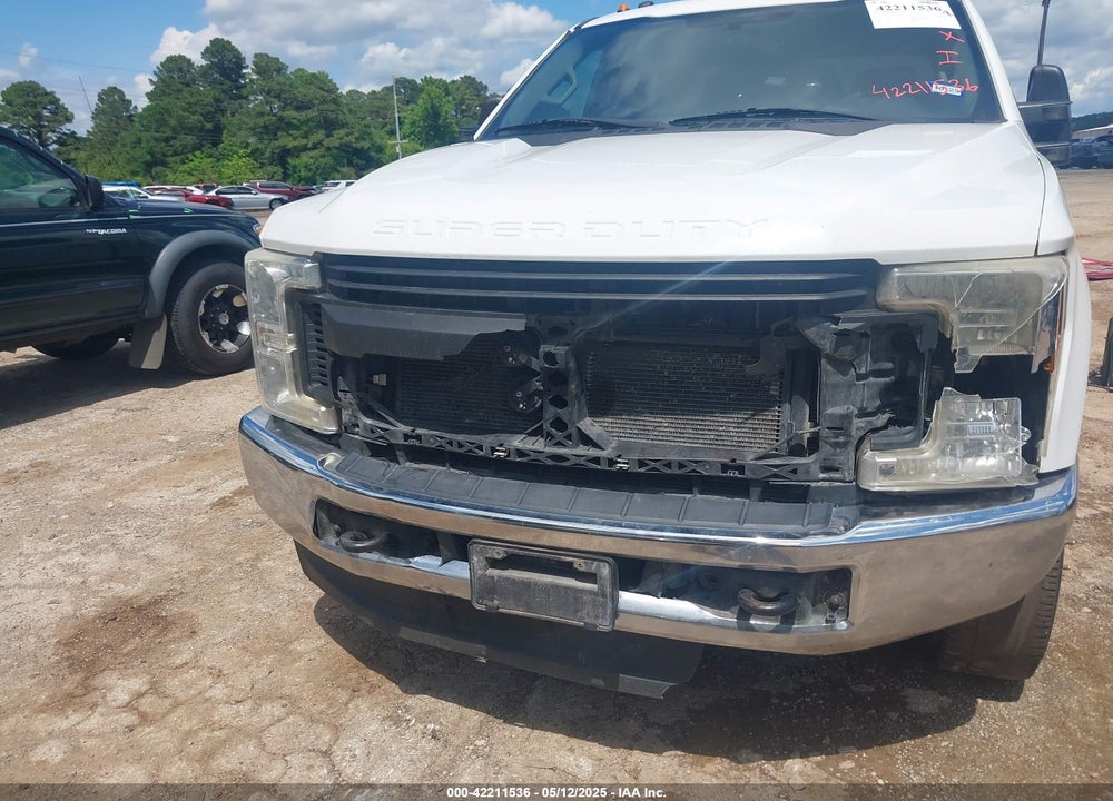 2017 FORD F 350 VIN: 1FT8W3DT7HEF47398