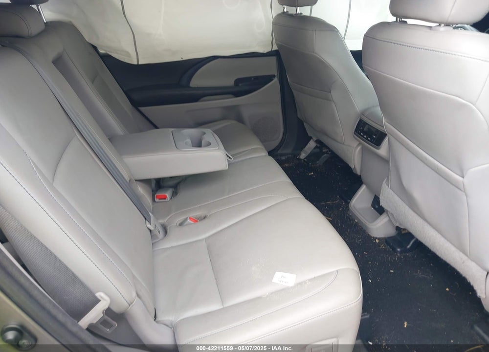 2017 TOYOTA HIGHLANDER VIN: 5TDJZRFH3HS476876