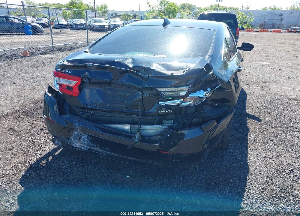 2022 HONDA ACCORD VIN: 1HGCV1F35NA061806