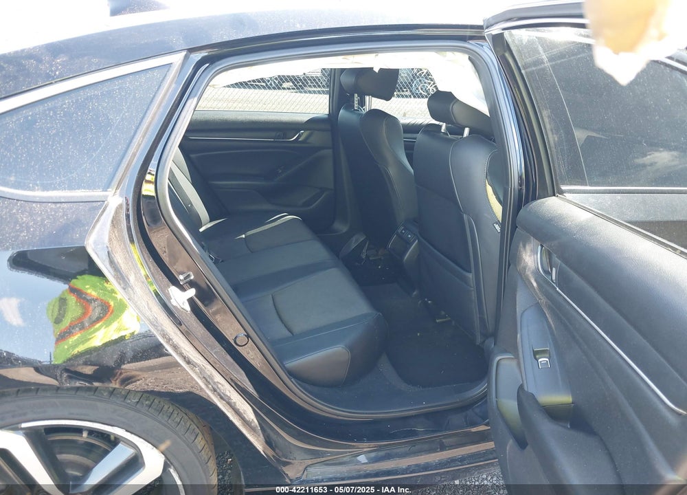 2022 HONDA ACCORD VIN: 1HGCV1F35NA061806