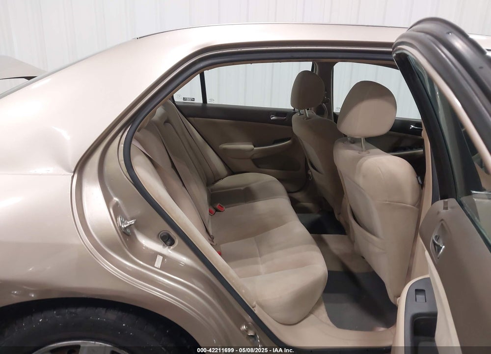2005 HONDA ACCORD 2.4 LX VIN: 1HGCM56475A017843