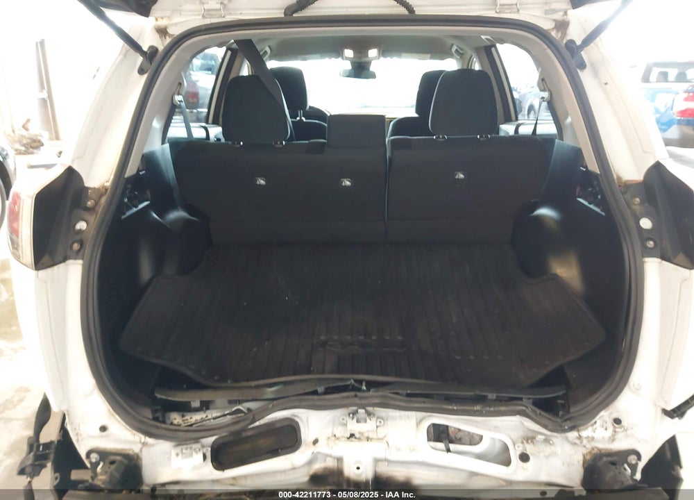 2018 TOYOTA RAV4 VIN: JTMZFREV6JJ729887