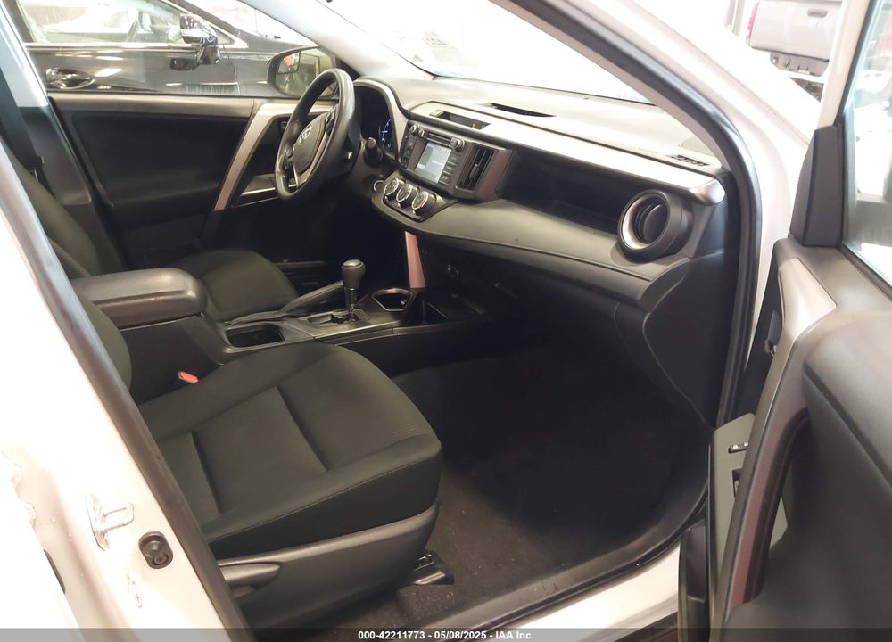 2018 TOYOTA RAV4 VIN: JTMZFREV6JJ729887