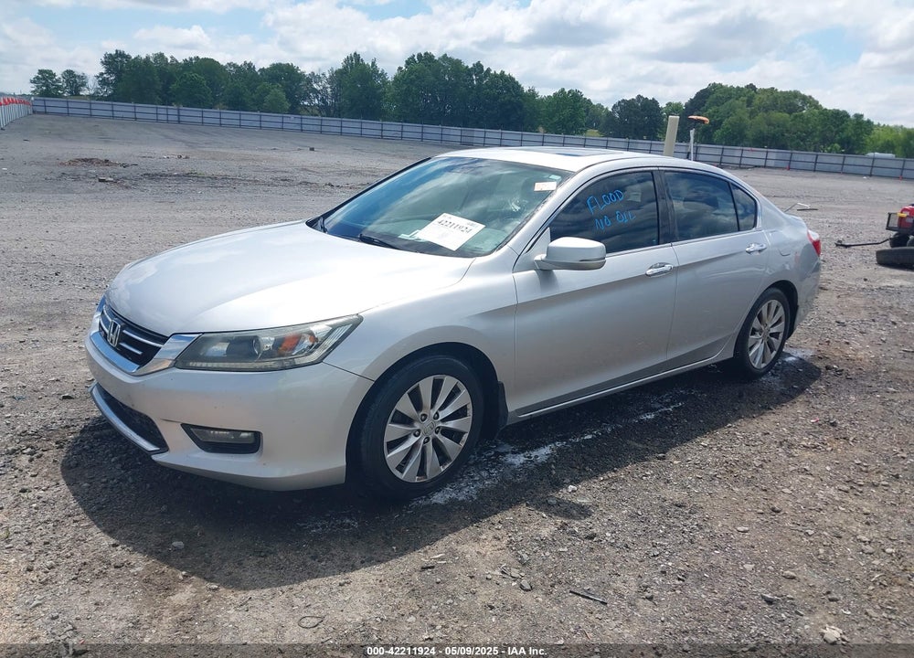 2015 HONDA ACCORD EX-L VIN: 1HGCR2F84FA113871