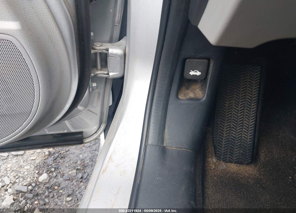 2015 HONDA ACCORD EX-L VIN: 1HGCR2F84FA113871