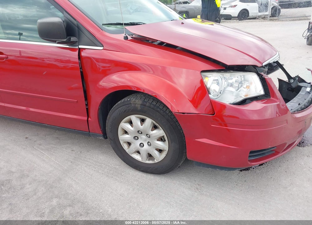 2009 CHRYSLER TOWN & COUNTRY VIN: 2A8HR44E49R525435