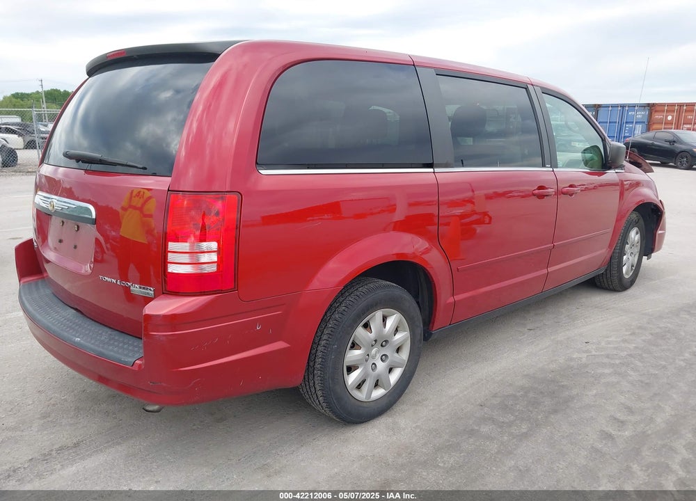 2009 CHRYSLER TOWN & COUNTRY VIN: 2A8HR44E49R525435