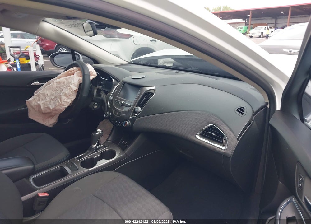 2017 CHEVROLET CRUZE VIN: 1G1BE5SM1H7226440