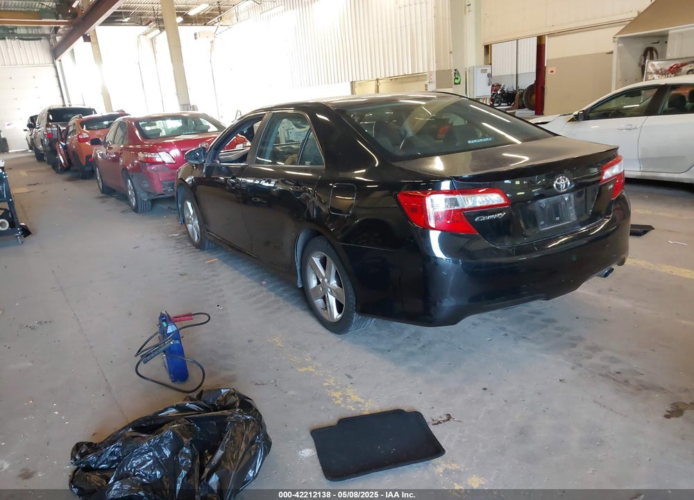 2014 TOYOTA CAMRY SE VIN: 4T1BF1FK6EU400548