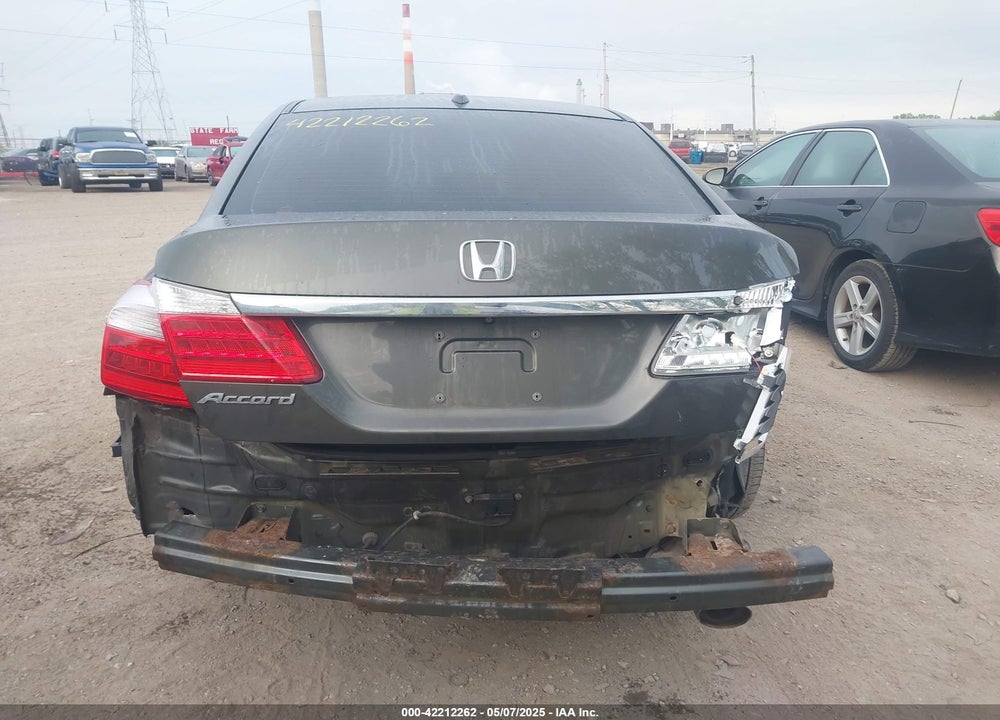 2015 HONDA ACCORD VIN: 1HGCR2F84FA128161