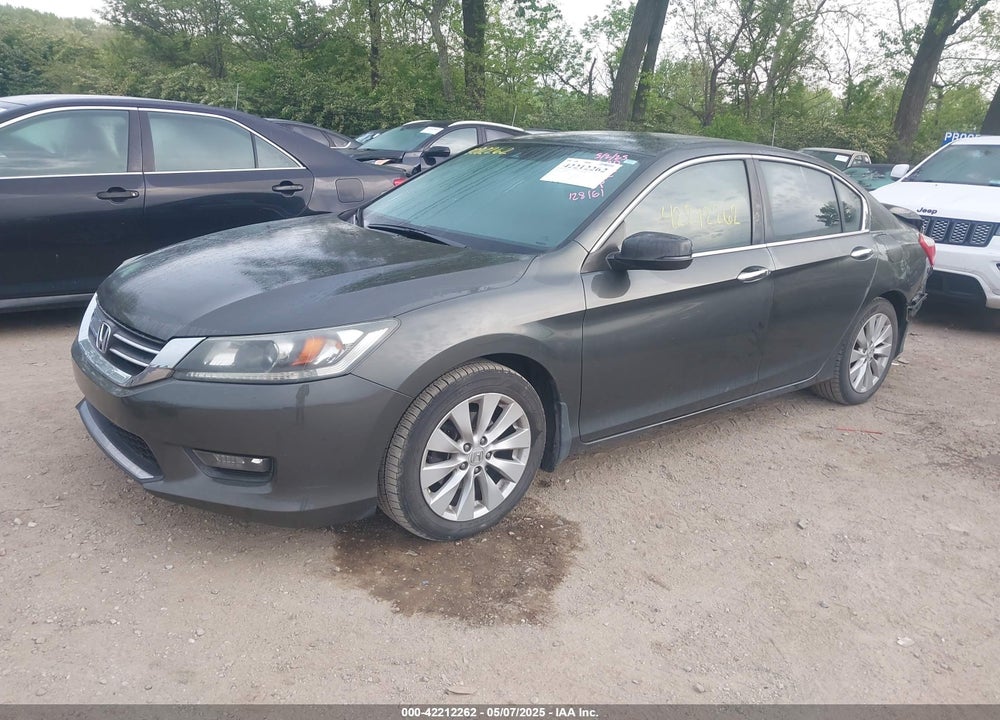 2015 HONDA ACCORD VIN: 1HGCR2F84FA128161