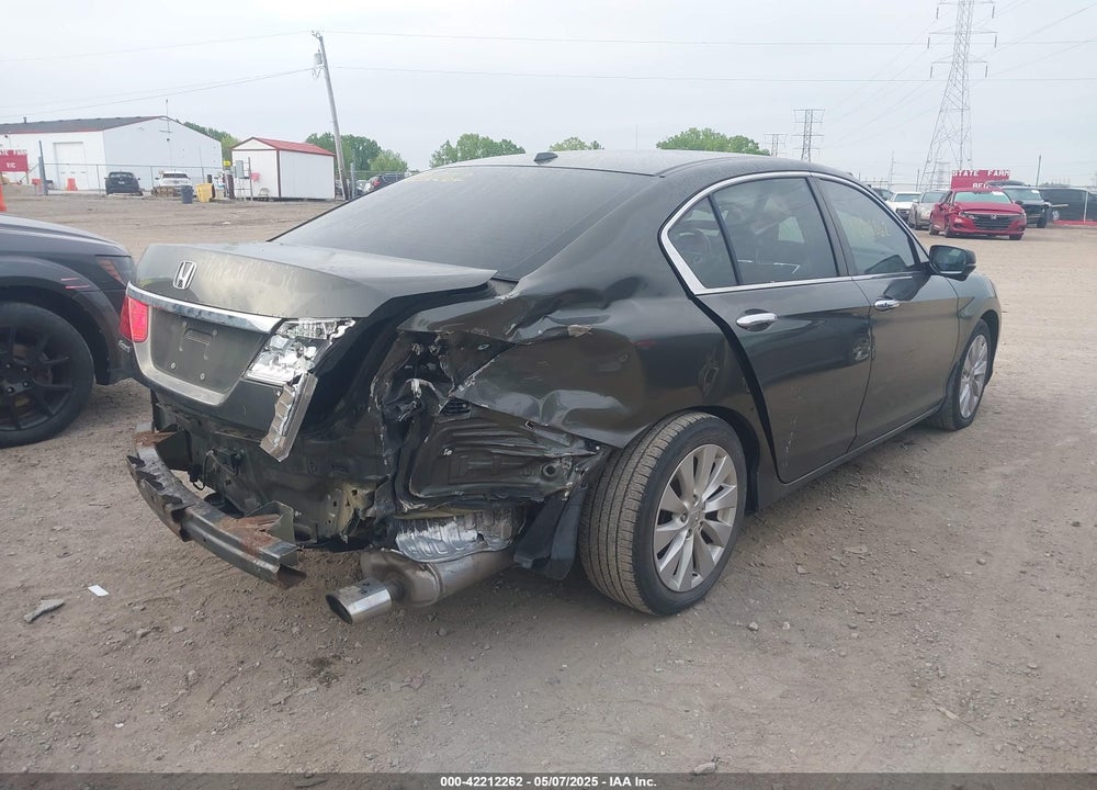2015 HONDA ACCORD VIN: 1HGCR2F84FA128161