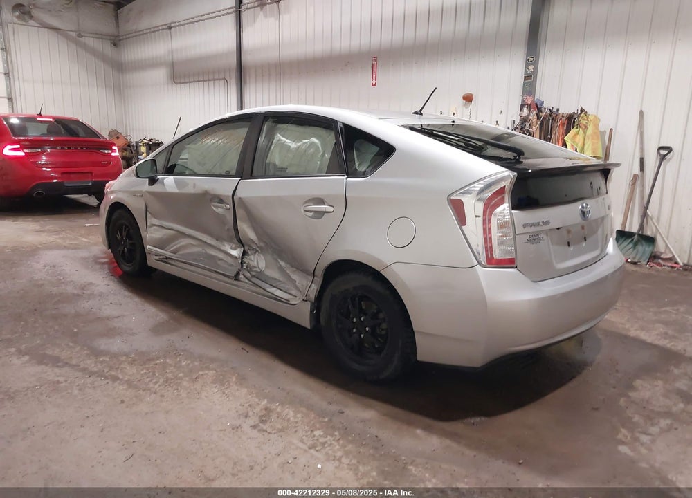 2015 TOYOTA PRIUS TWO VIN: JTDKN3DU8F1895586