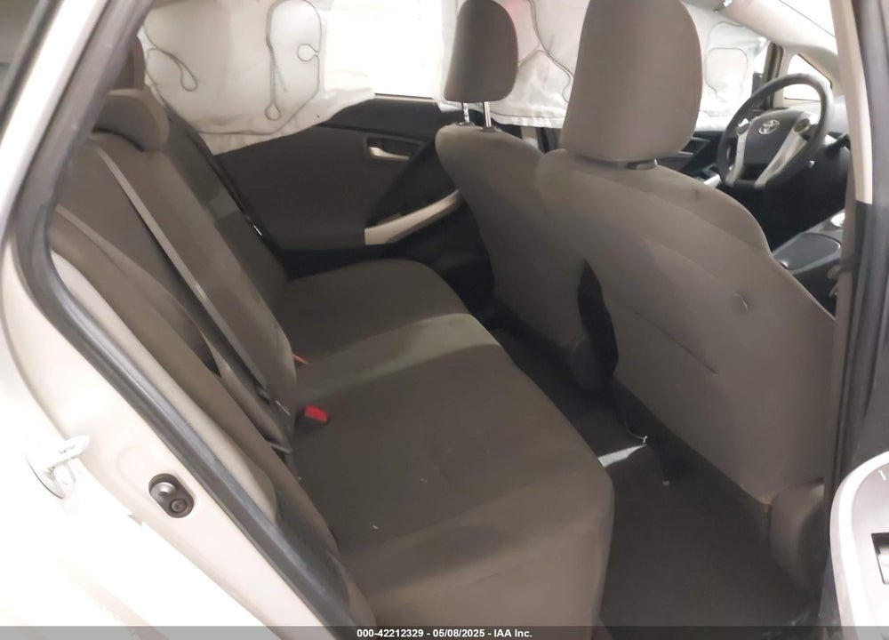 2015 TOYOTA PRIUS TWO VIN: JTDKN3DU8F1895586