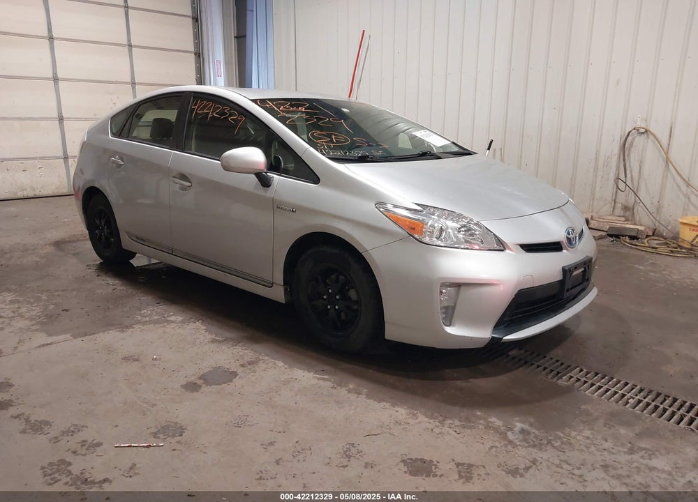 2015 TOYOTA PRIUS TWO VIN: JTDKN3DU8F1895586